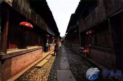 推荐12个中国最古老神秘城镇 感觉古镇沧桑之美