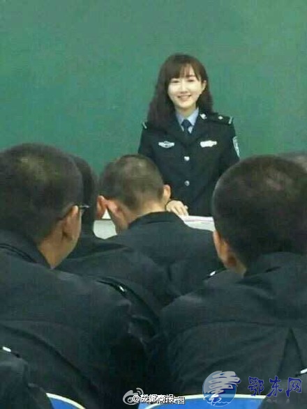 河南最美英语教师刷爆朋友圈  河南警察学院英语老师私房照曝光